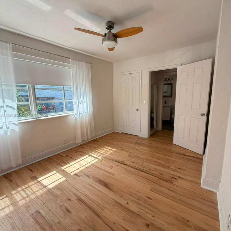 6944 Byron Ave # 9, Miami Beach FL 33141