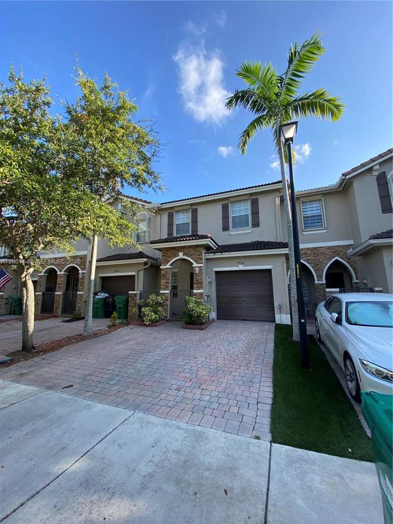 8986 SW 225th St, Cutler Bay FL 33190