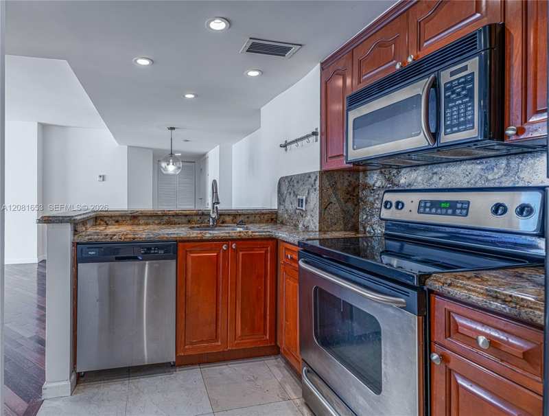 770 Claughton Island Dr # 1603, Miami FL 33131