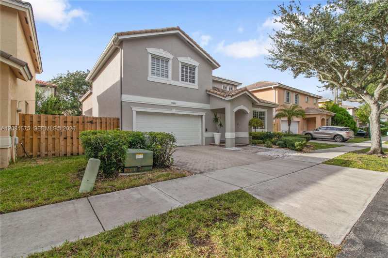 10842 NW 53rd Ln, Doral FL 33178