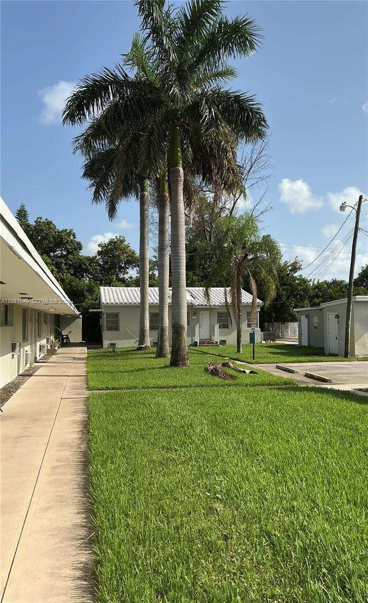 2222 Van Buren St # 26, Hollywood FL 33020