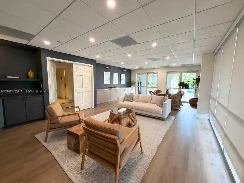 2351 Douglas Rd # 1009, Miami FL 33145