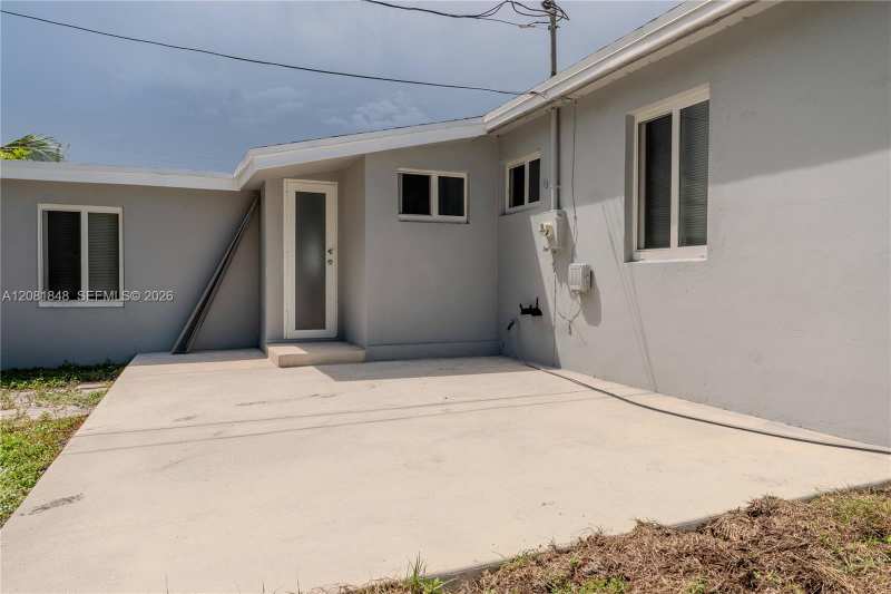 726 56th St, West Palm Beach FL 33407