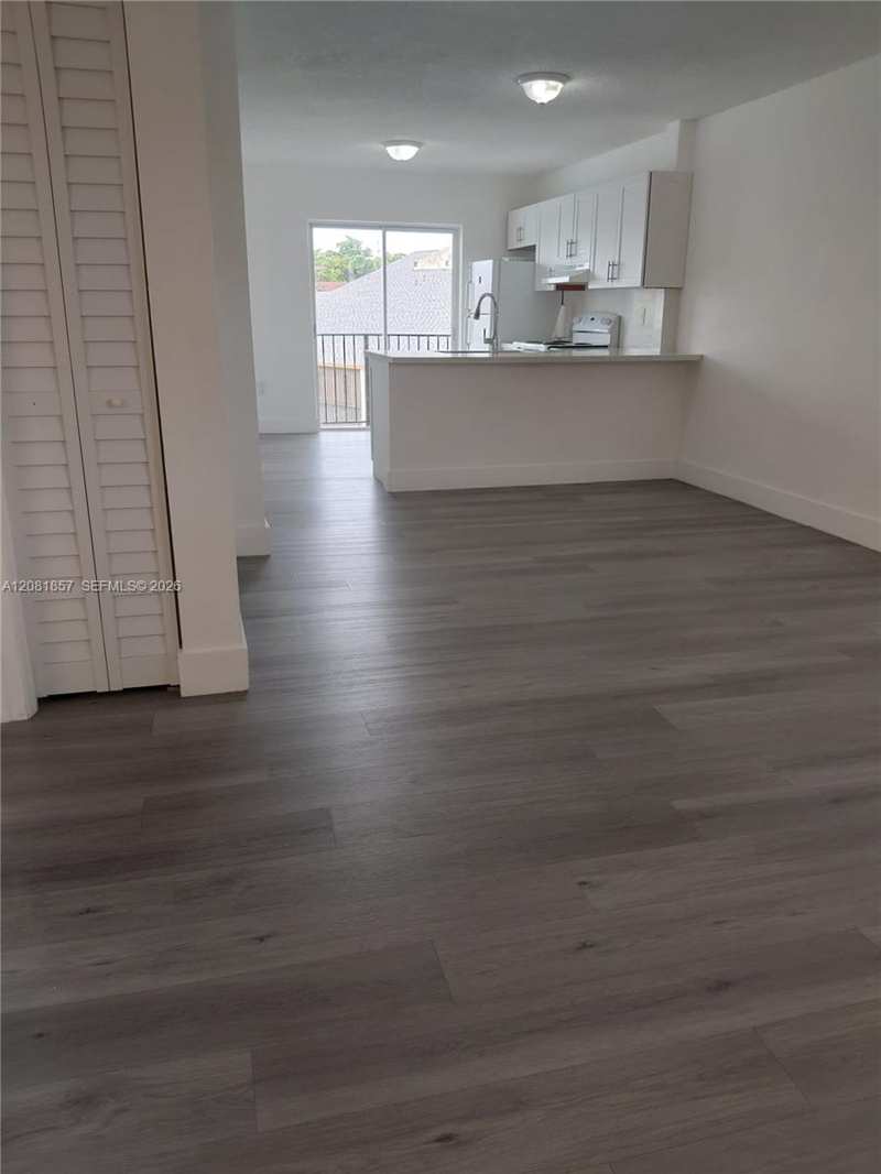 5435 W 24th Ave # 63, Hialeah FL 33016