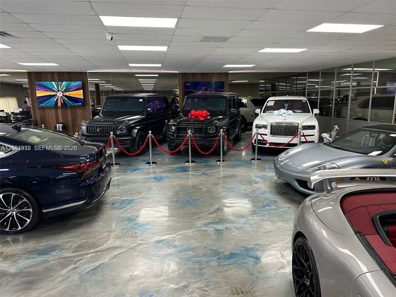601 N State Road 7, Plantation FL 33317