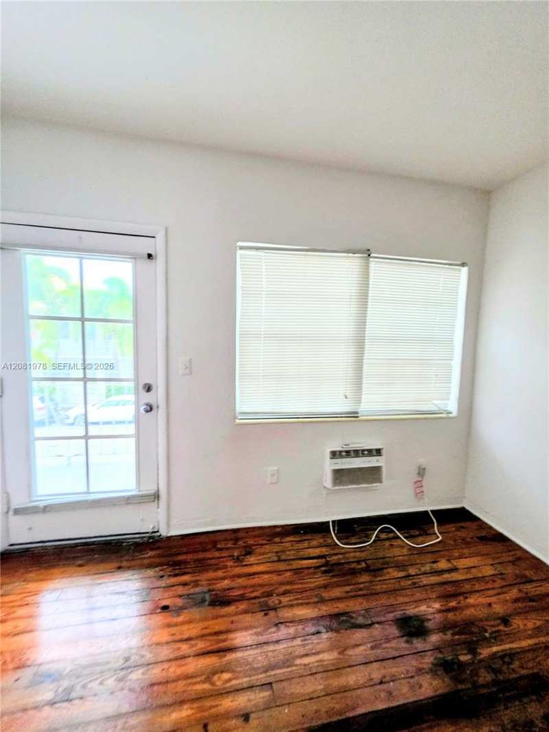 635 8th St # 202, Miami Beach FL 33139