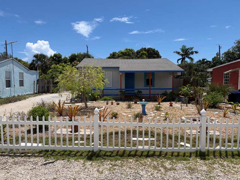 3578 N OLD DIXIE Highway, Delray Beach FL 33483