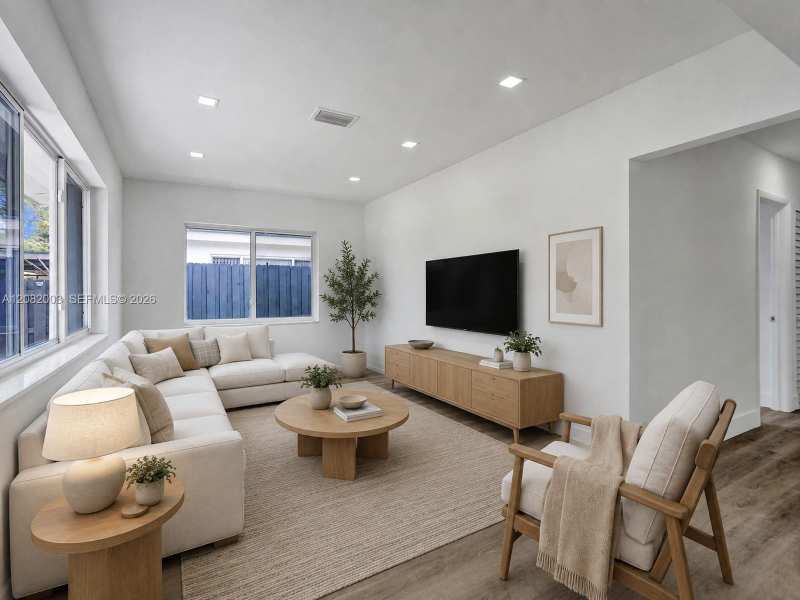 1609 NW 7th Ter, Fort Lauderdale FL 33311