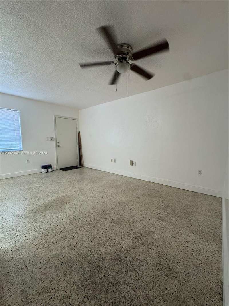 515 SW 3rd St # 3, Miami FL 33130