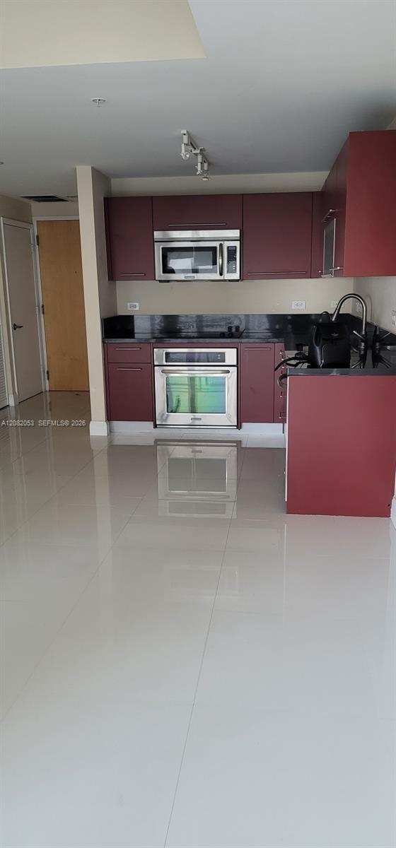 244 Biscayne Blvd # 652, Miami FL 33132