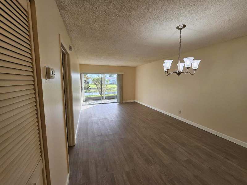 2900 NW 46TH Avenue # 105, Lauderdale Lakes FL 33313