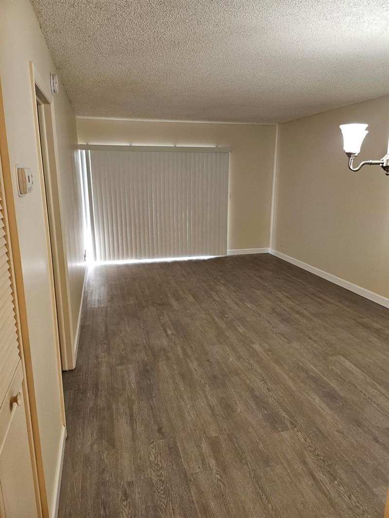 2900 NW 46TH Avenue # 105, Lauderdale Lakes FL 33313
