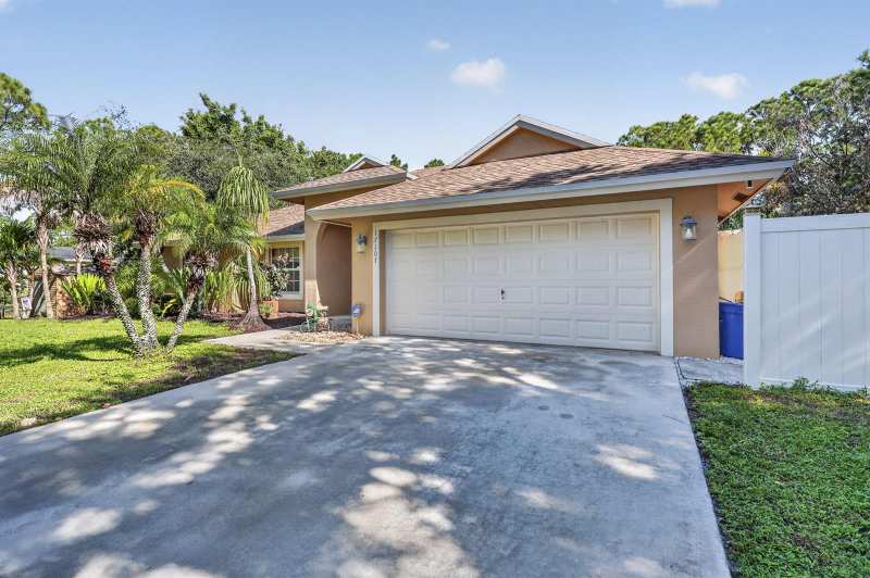 17107 82ND Road N, FL 33470