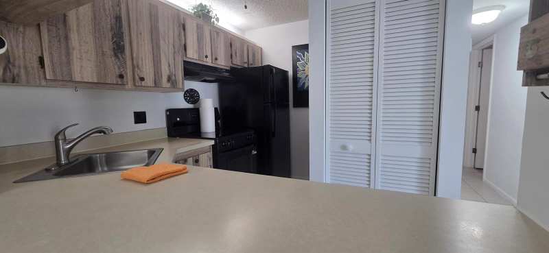 618 SEA PINE Way # B2, FL 33415