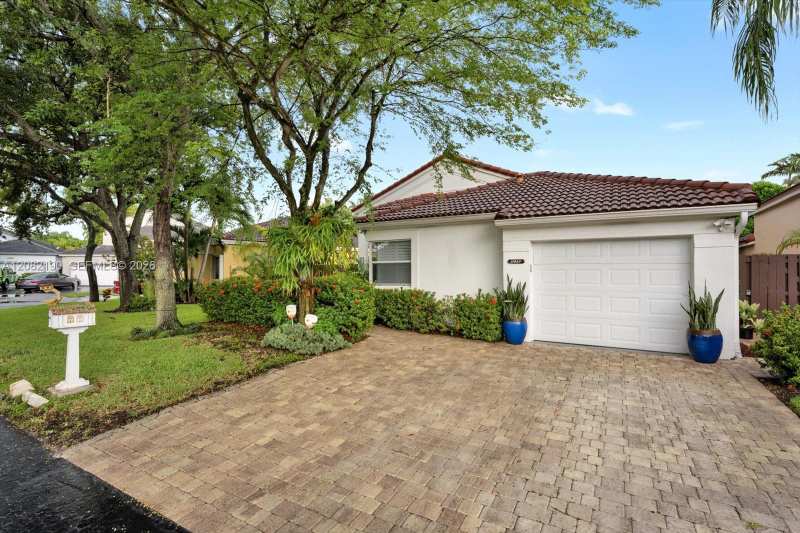 11837 SW 93rd Ter, Miami FL 33186