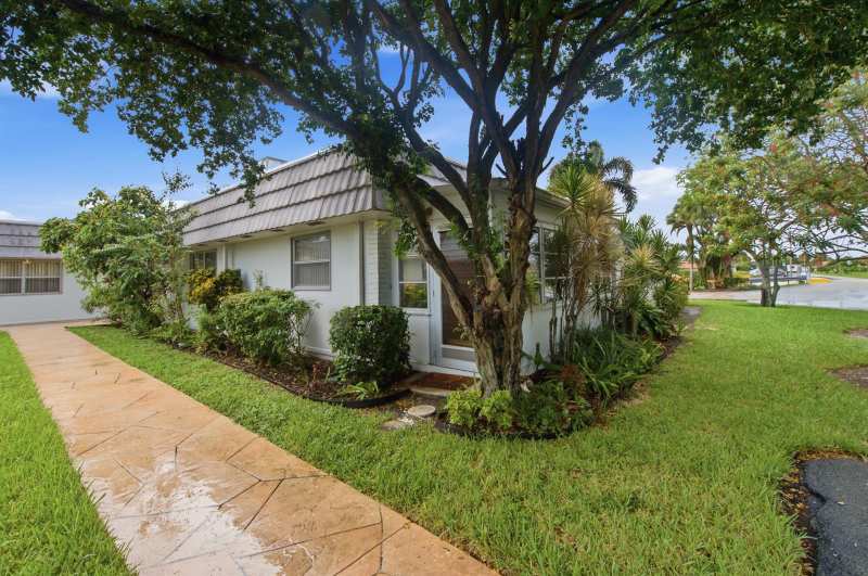 167 Valencia G, Delray Beach FL 33446