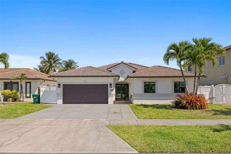 15979 SW 53rd Ter, Miami FL 33185