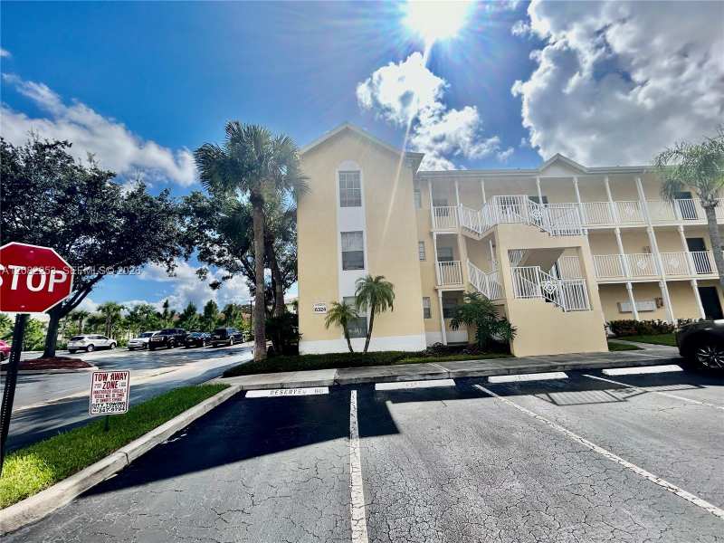 6324 La Costa Dr # B, Boca Raton FL 33433
