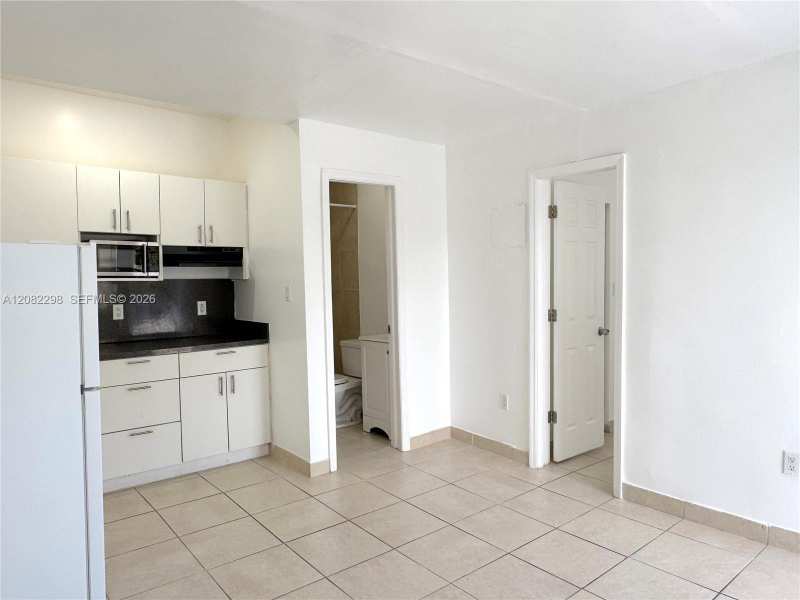 5835 SW 4th St # A, Miami FL 33144