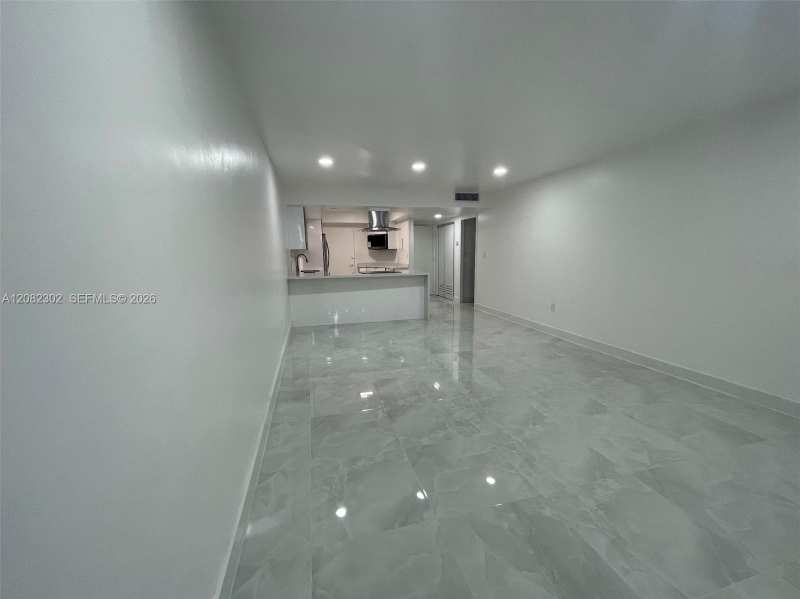 1351 NE Miami Gardens Dr # 1202E, Miami FL 33179