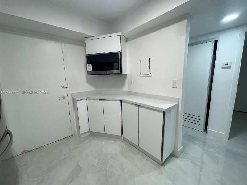 1351 NE Miami Gardens Dr # 1202E, Miami FL 33179