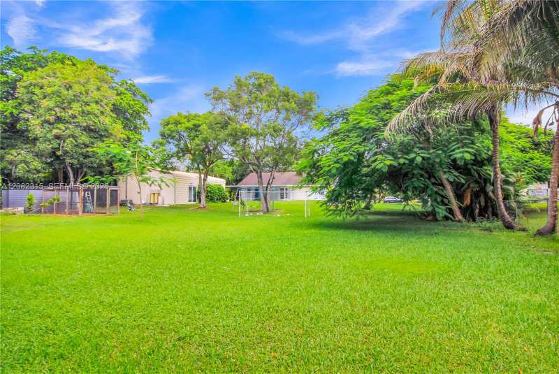 17110 SW 64th Ct, Southwest Ranches FL 33331
