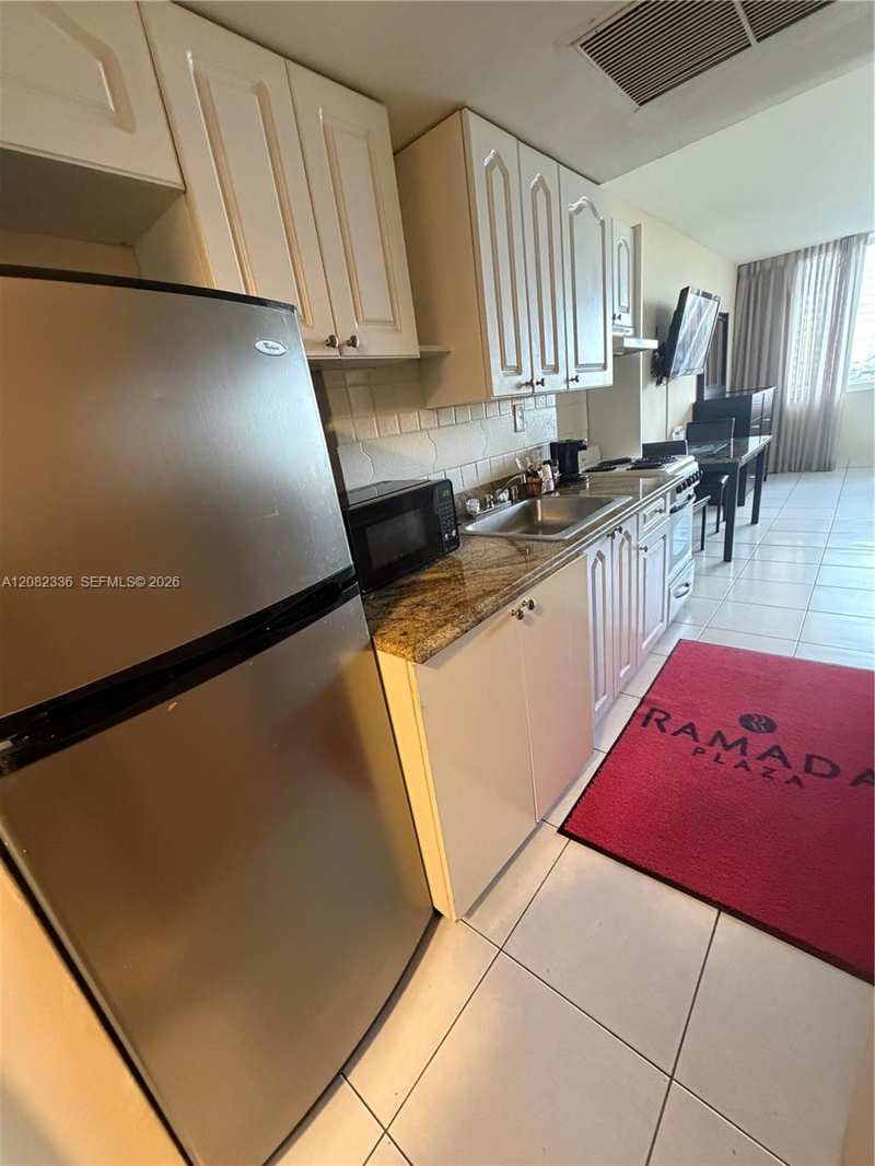 19201 Collins Ave # 943, Sunny Isles Beach FL 33160
