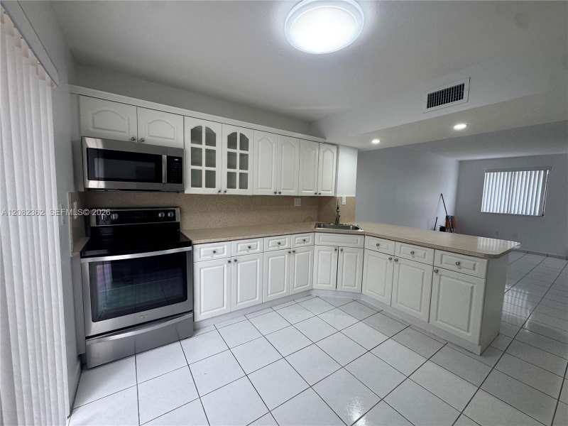 1907 SW 107th Ave # 807, Miami FL 33165