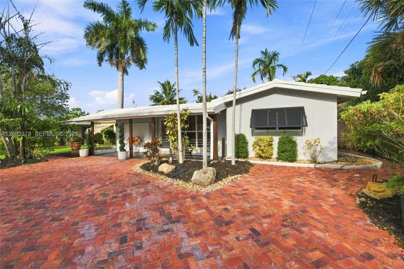 4620 NE 5th Ave, Oakland Park FL 33334