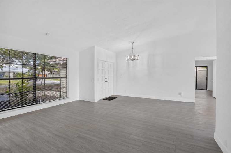 9820 NW 15TH Street, Plantation FL 33322