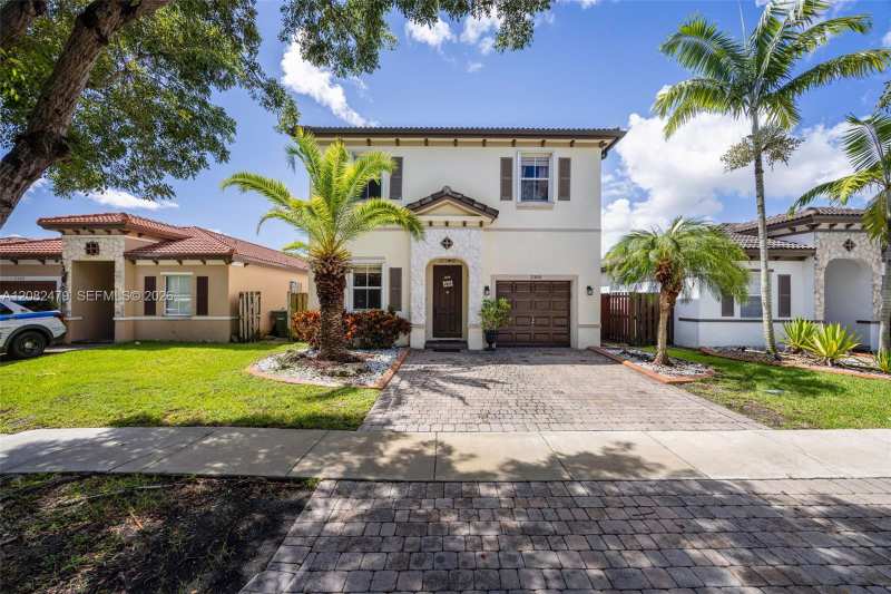 2300 NE 3rd Ct, Homestead FL 33033
