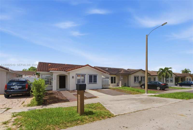 7330 W 30th Ave, Hialeah FL 33018