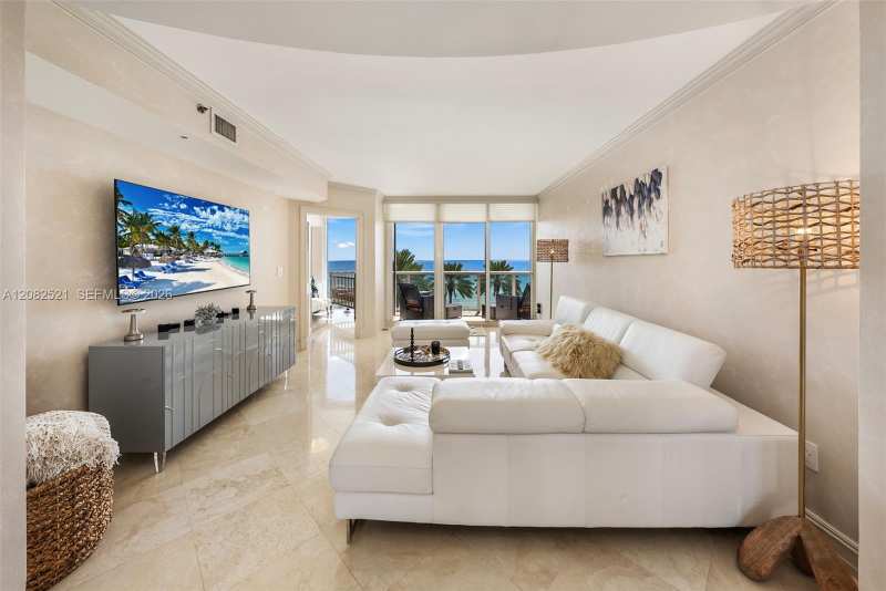 19333 Collins Ave # 706, Sunny Isles Beach FL 33160