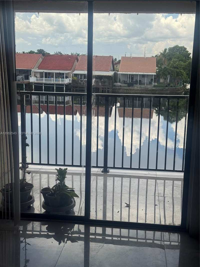 5530 W 26th Ct # 210, Hialeah FL 33016