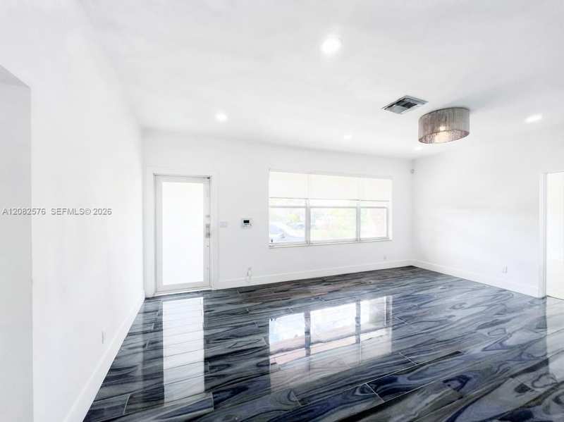 501 90th St # 1, Surfside FL 33154