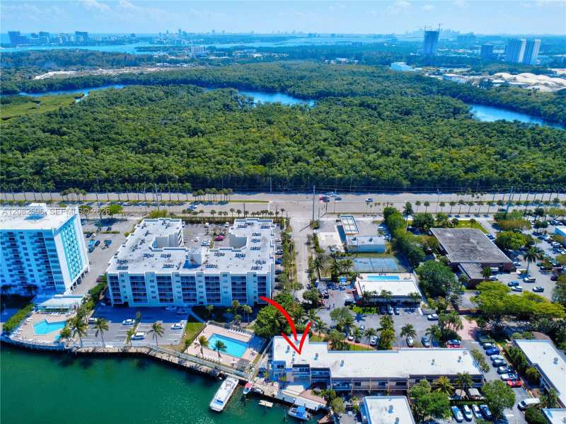2807 NE 164th St # 2, North Miami Beach FL 33160