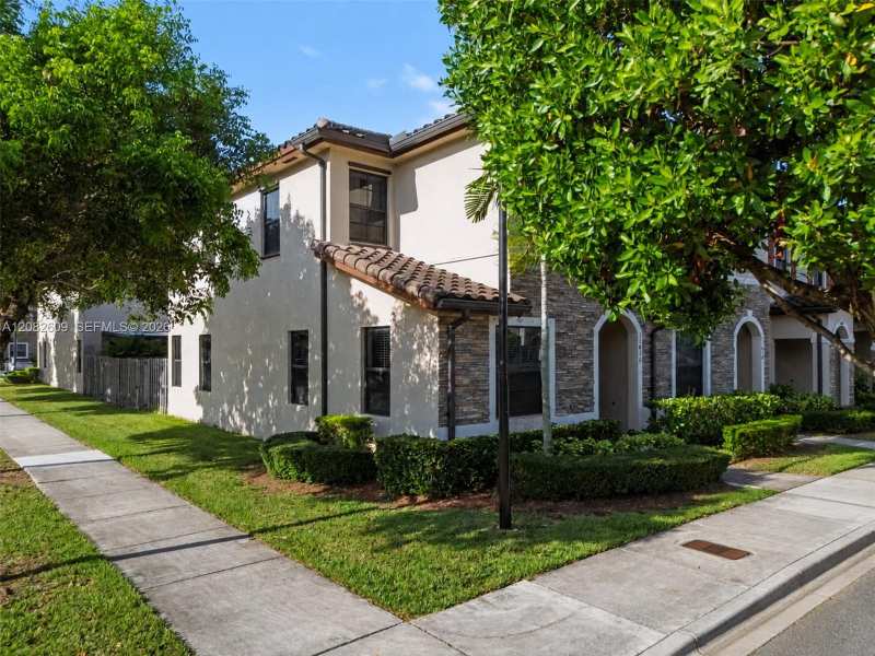 11416 SW 248th Ter, Homestead FL 33032