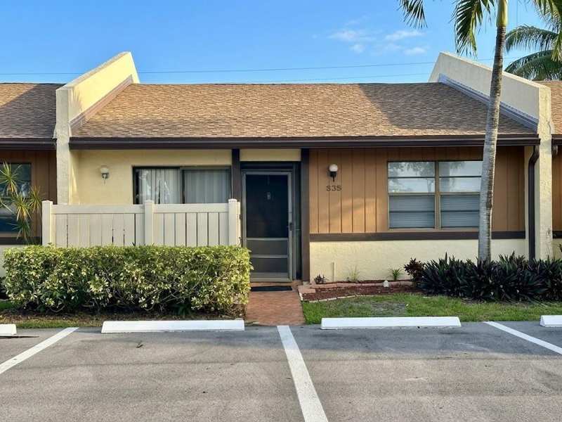 535 BANKS Road # 521, Margate FL 33063