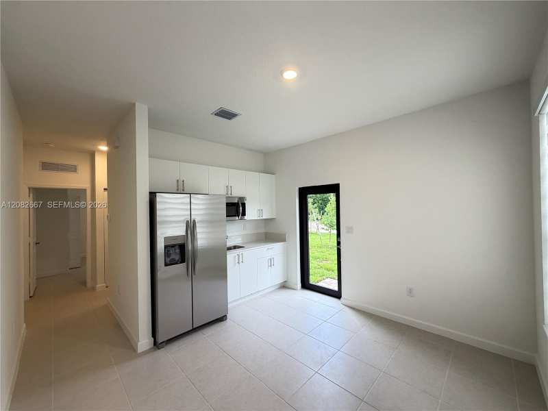 19111 SW 315 St # b, Homestead FL 33033