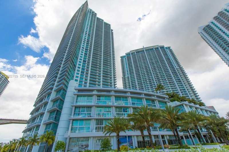 92 SW 3rd St # 3811, Miami FL 33130