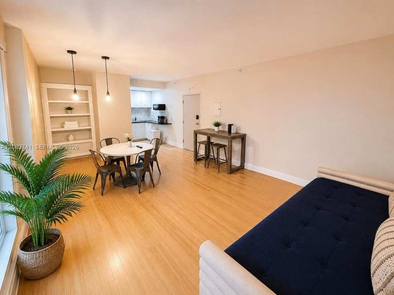3025 Indian Creek Dr # 204, Miami Beach FL 33140