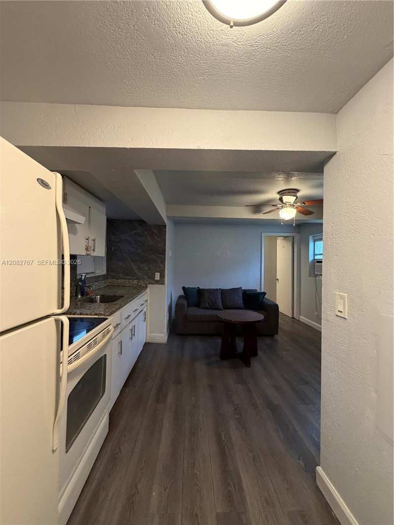 7802 NW 8th Ave # 5, Miami FL 33150