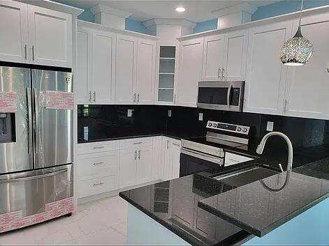 409 BROWARD Avenue, FL 33463