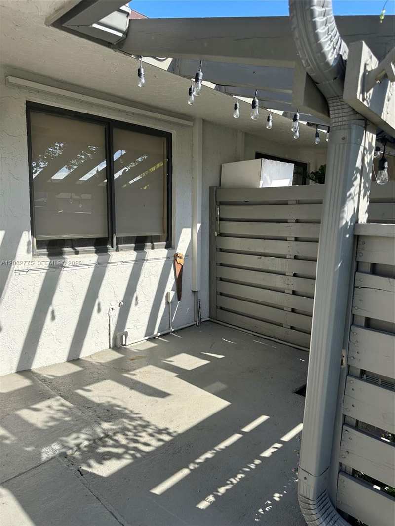 445 Lakeview Dr # 1, Weston FL 33326