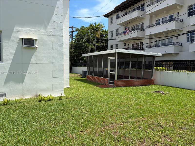 16 Santillane Ave # 4, Coral Gables FL 33134