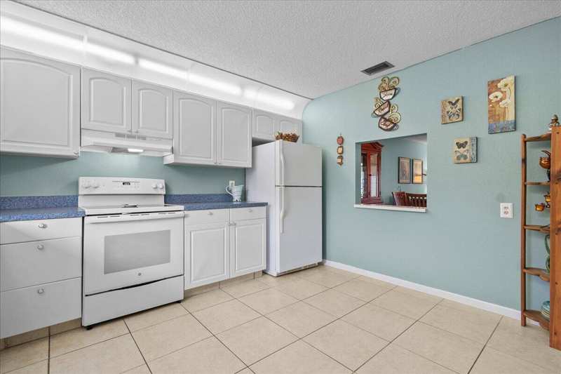 892 WORCESTER Lane # B, Lake Worth FL 33467