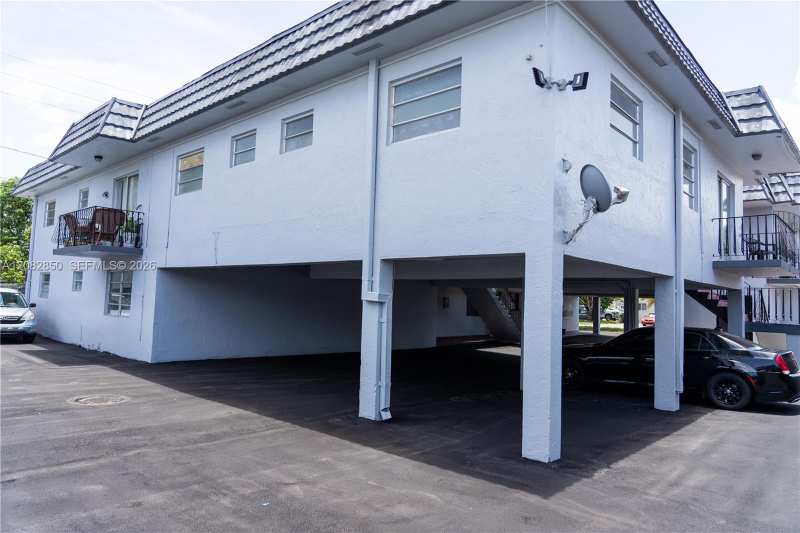 2712 W 10th Ave # 1, Hialeah FL 33010