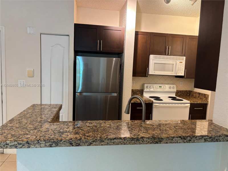 6001 SW 70th St # 324, South Miami FL 33143