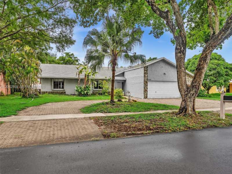 8240 NW 54th St # 8240, Lauderhill FL 33351