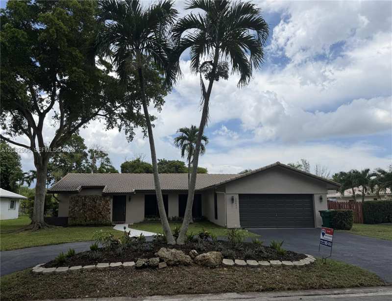 10431 NW 1st Ct, Coral Springs FL 33071